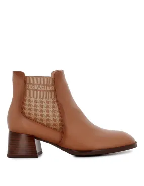 Botin tacón bajo elasticos piel mujer beige Hispanitas